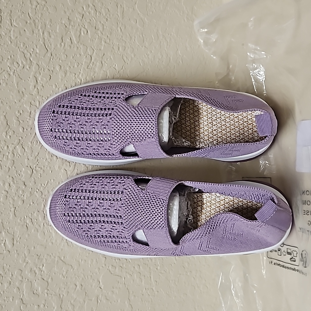 BRAND NEW  NEVER WORN Slip on sneakers